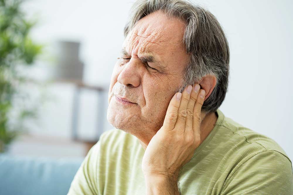 Les acouphènes chez les seniors