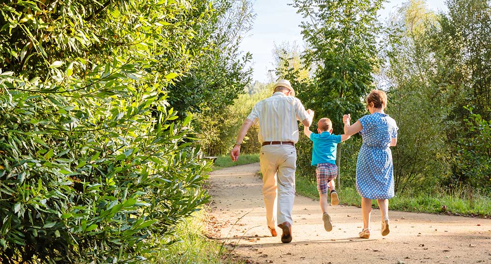 Devenir grand-parent : Entre joie et angoisse