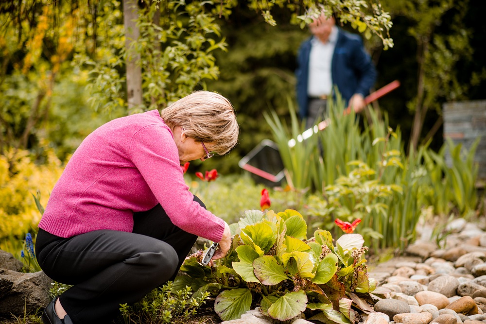 Les seniors et le jardinage.