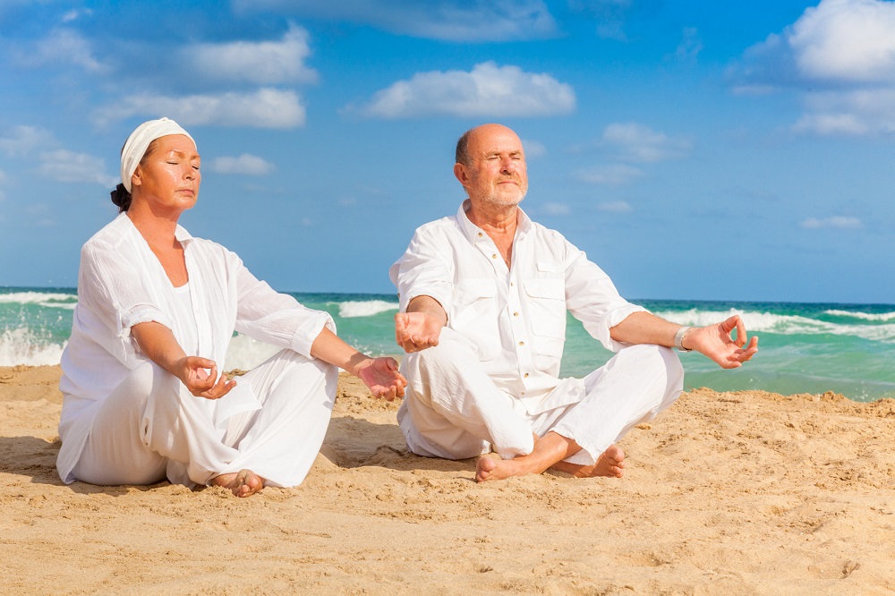 Les bienfaits spécifiques du yoga pour les séniors